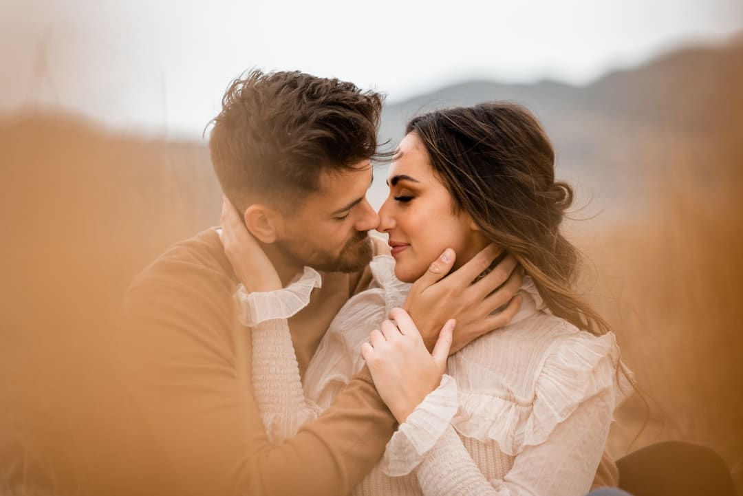 向佐感谢郭碧婷看护家庭 晒两个孩子视频相片